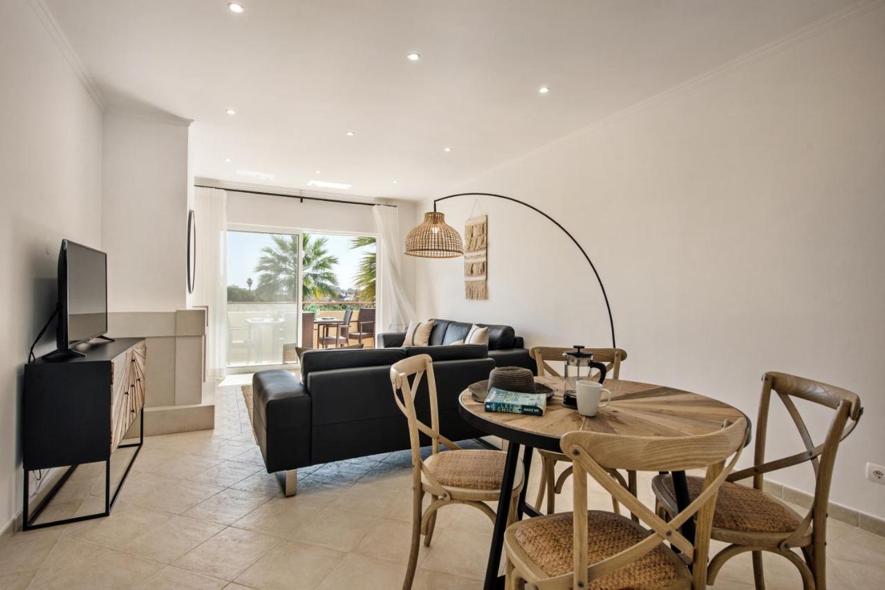 Luxurious First Floor Apartment Sleeps 4 Carvoeiro  Exterior foto